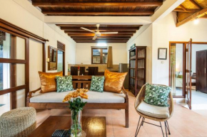 4-BR Garden Legian Villa 5-Min Walk to Beach and Shops Bali